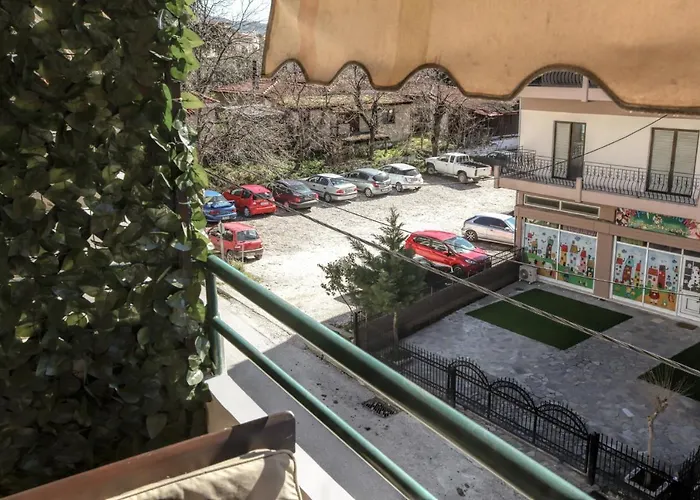 Grand Meteora Central Luxury Apartment